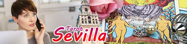 Carmen hace tiradas de tarot con muchos resultados